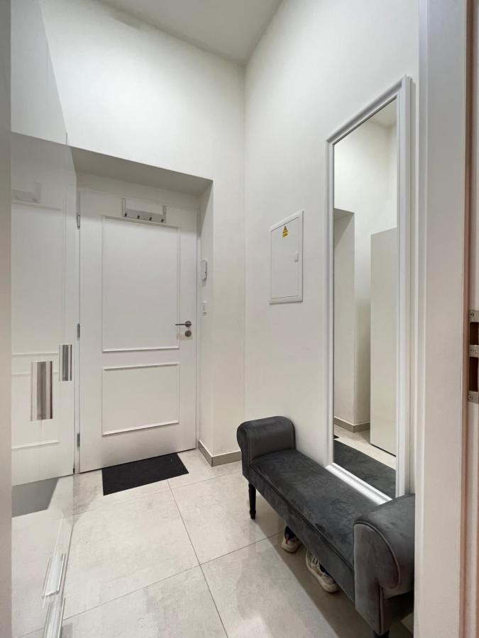 New Apartments Chain Florenc 프라하 외부 사진