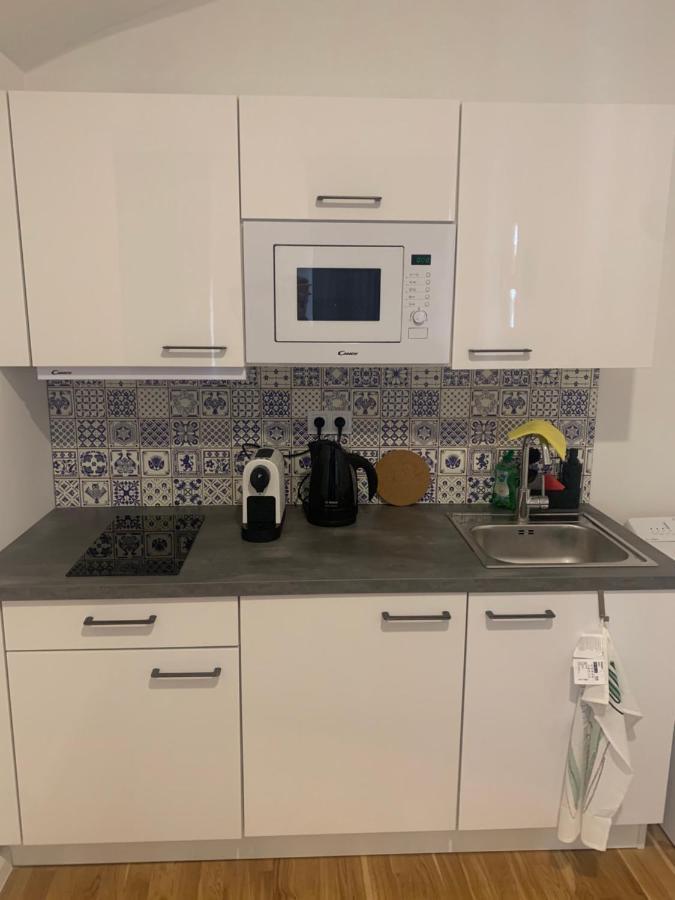 New Apartments Chain Florenc 프라하 외부 사진
