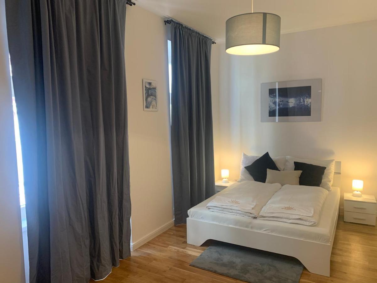 New Apartments Chain Florenc 프라하 외부 사진